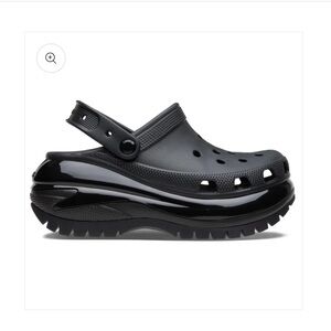 Crocs black Classic Mega Crush Clog